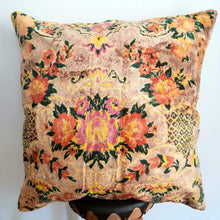 Load image into Gallery viewer, Berber Wool Pillow - Vintage Moroccan Floor Cushion VKFP057
